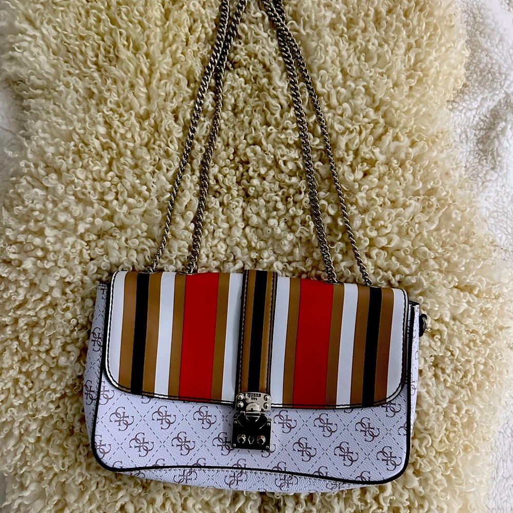 Guess / Joslyn Signature Shoulder/ Crossbody  Bag